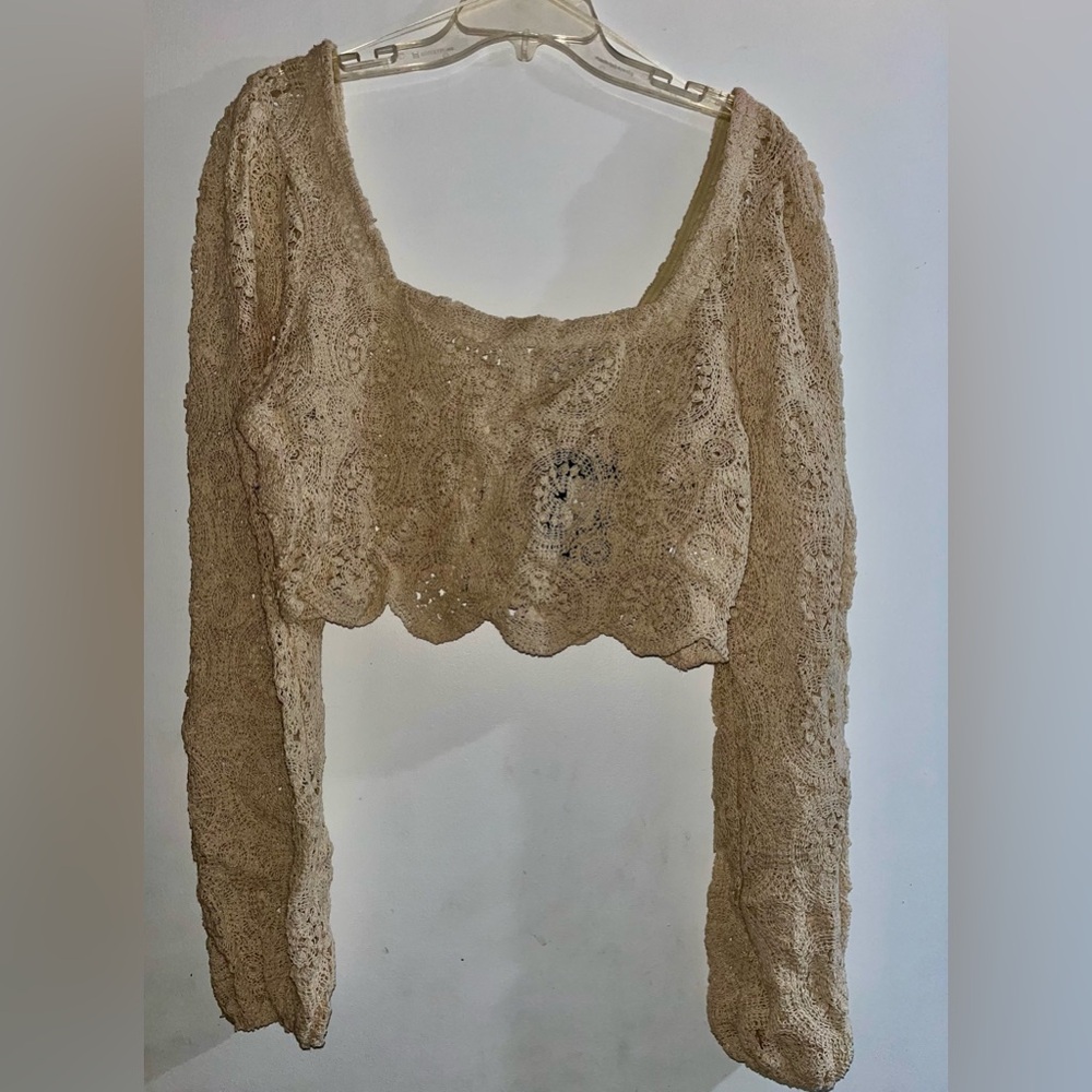 Elegant Lace Crop Top